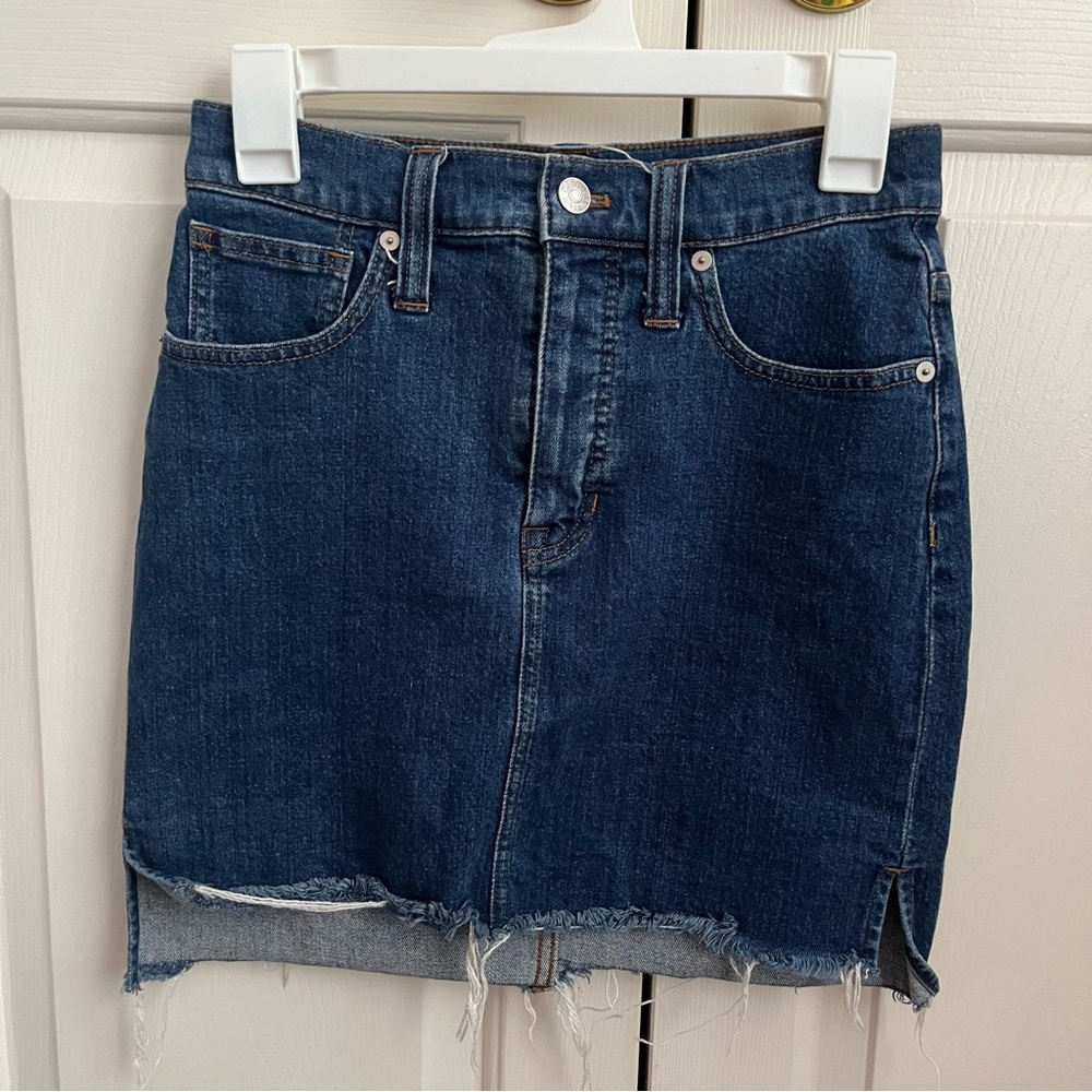 Madewell Dark Wash Denim Skirt Size 25